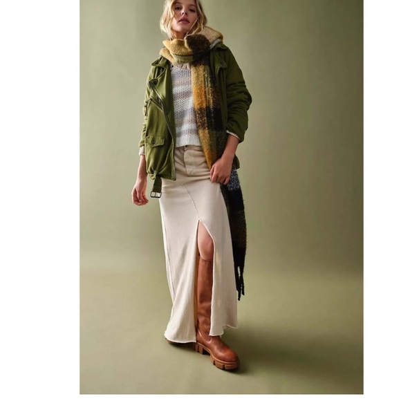 Olive Green Women's Jacket - Picture 3 of 9